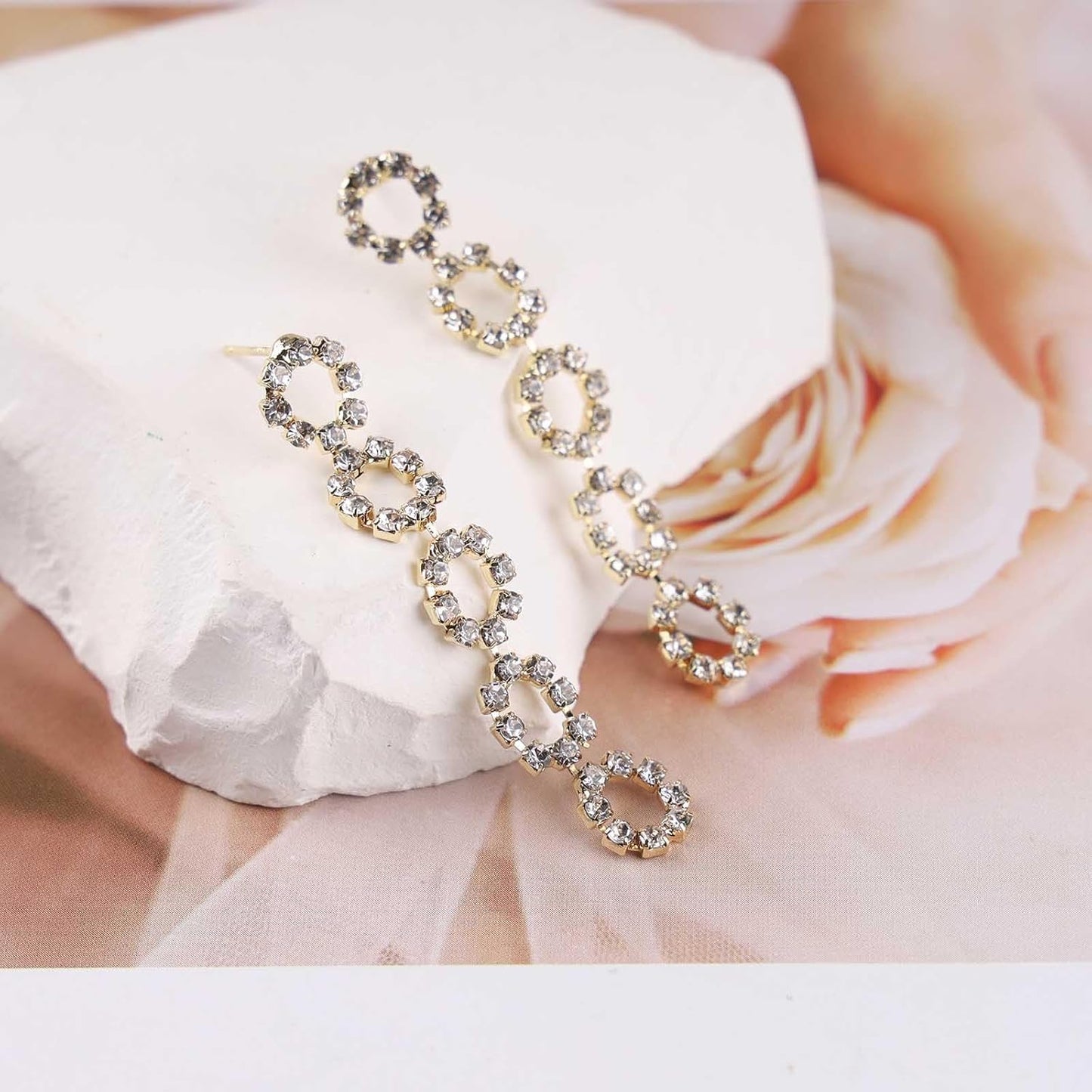 Vintage Crystal Square Drop Earrings Long Rhinestone Tassel Earrings Gold Hollow Square Dangle Earrings Sparkly Cz Bridal Stud Earrings Jewelry for Women