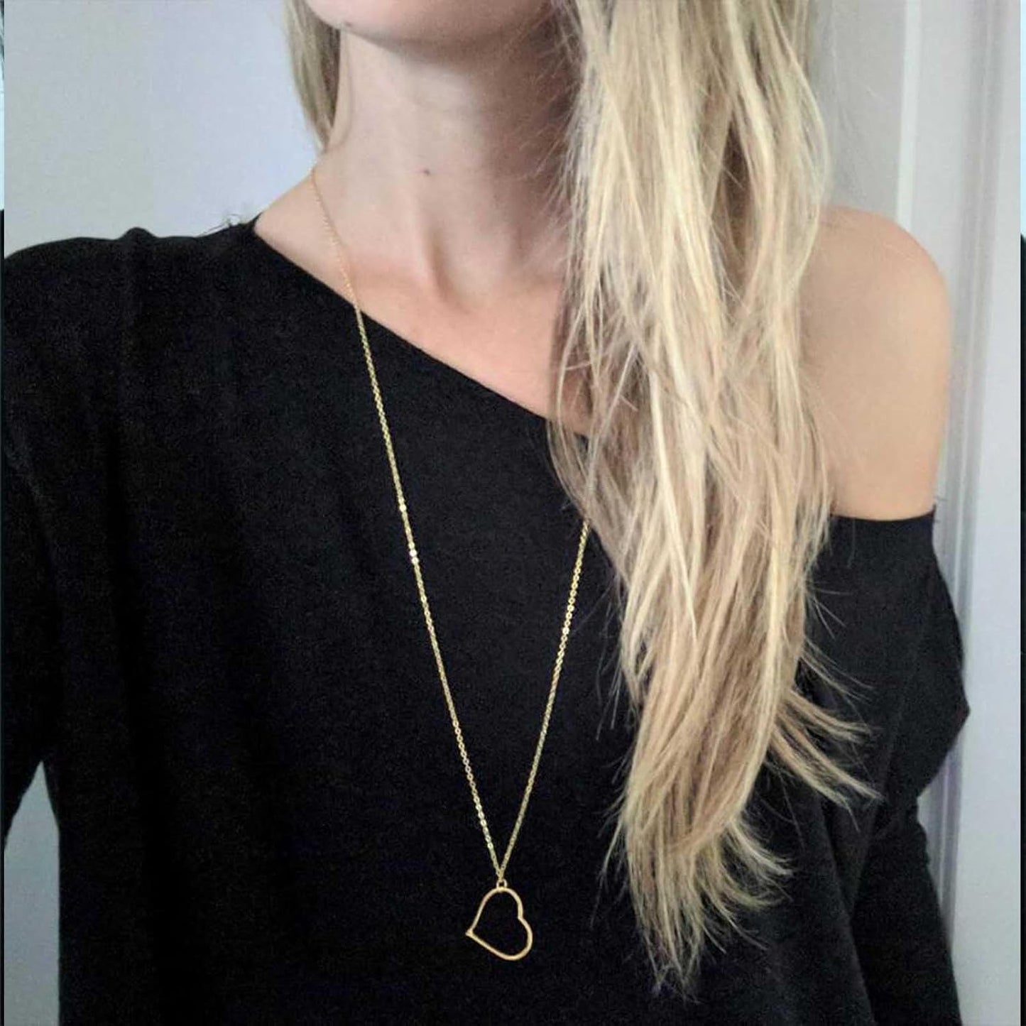Boho Long Heart Necklace Open Heart Pendant Necklace Floating Heart Chain Necklace Gold Hollow Heart Necklace Jewelry for Women