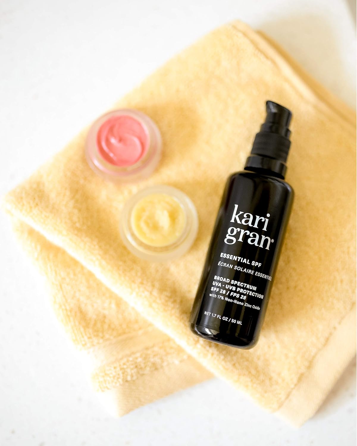 Kari Gran - Natural Essential SPF 30 Moisturizing Facial Sunscreen with Plant-Based Ingredients (1oz / 30ml)