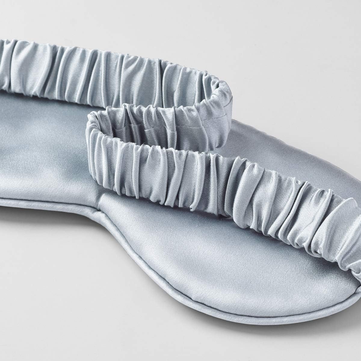 Silk Sleep Mask Light Blocking Luxury 19mm Silk Eye Mask 100% Mulberry Eye Cover Blindfold Ultra Soft Light and Comfy Anti Aging Skin Care with Travel Bag Gift Package